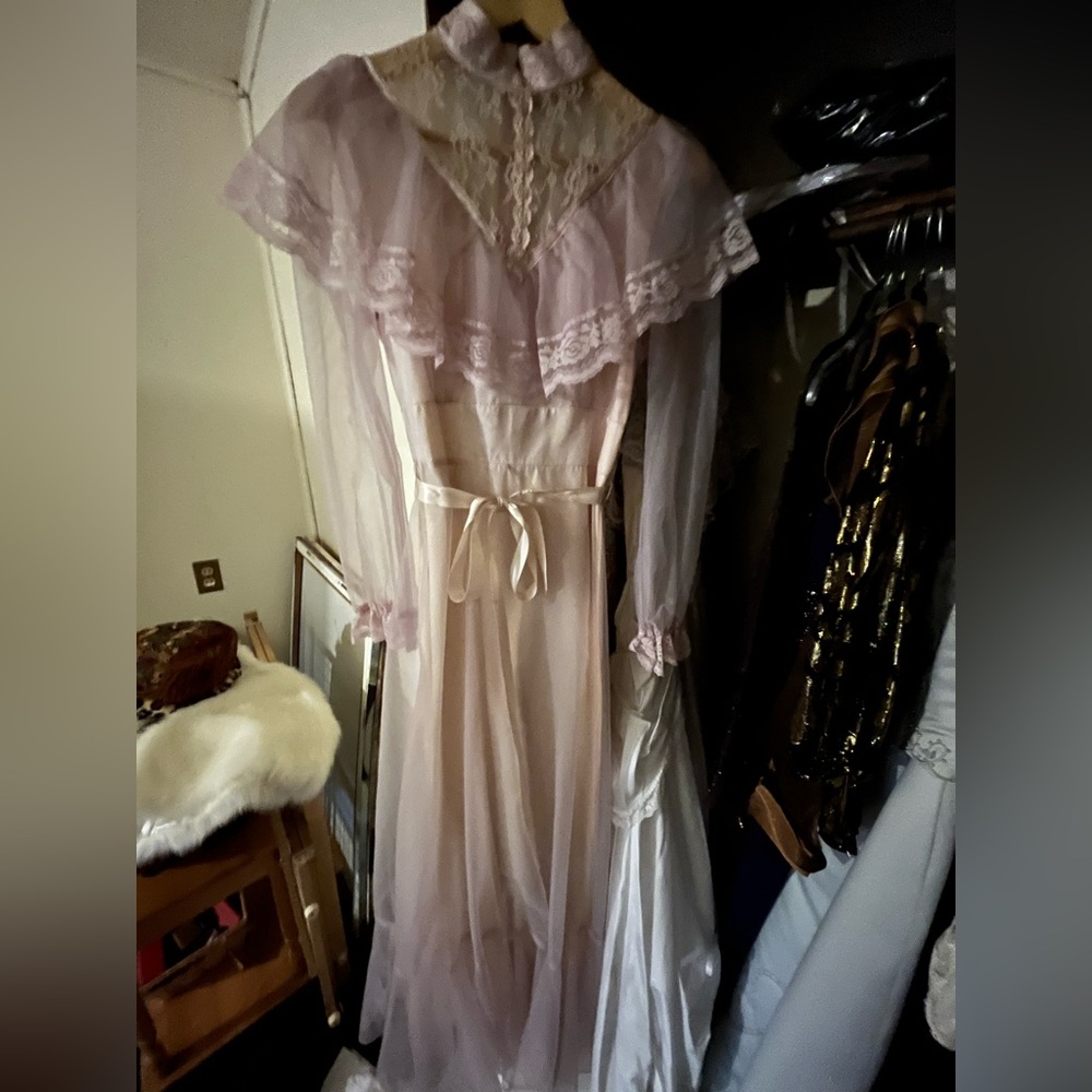 Vintage Victorian, Sheer light lavender Lace Dress